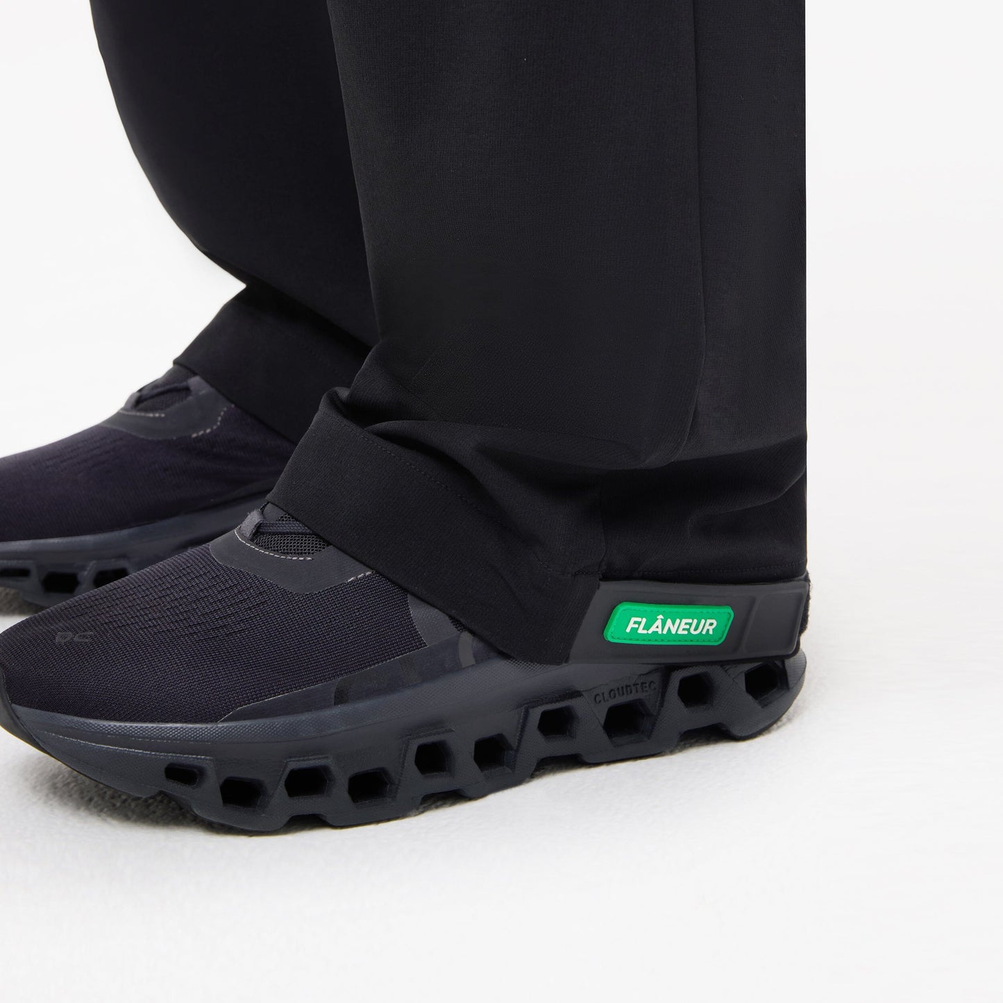 Badge Formal Tech Pant | Black