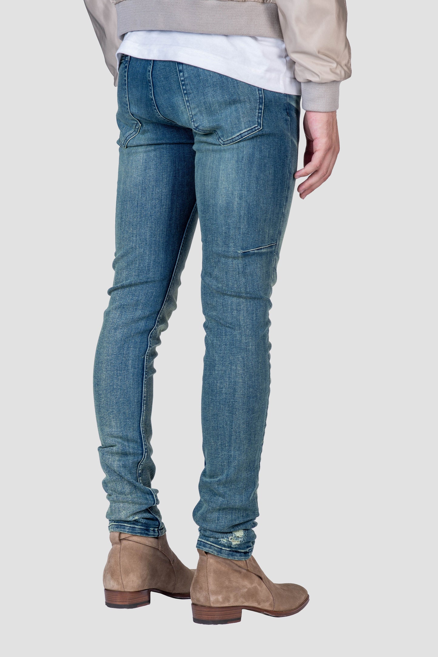 ESSENTIAL INDIGO JEANS