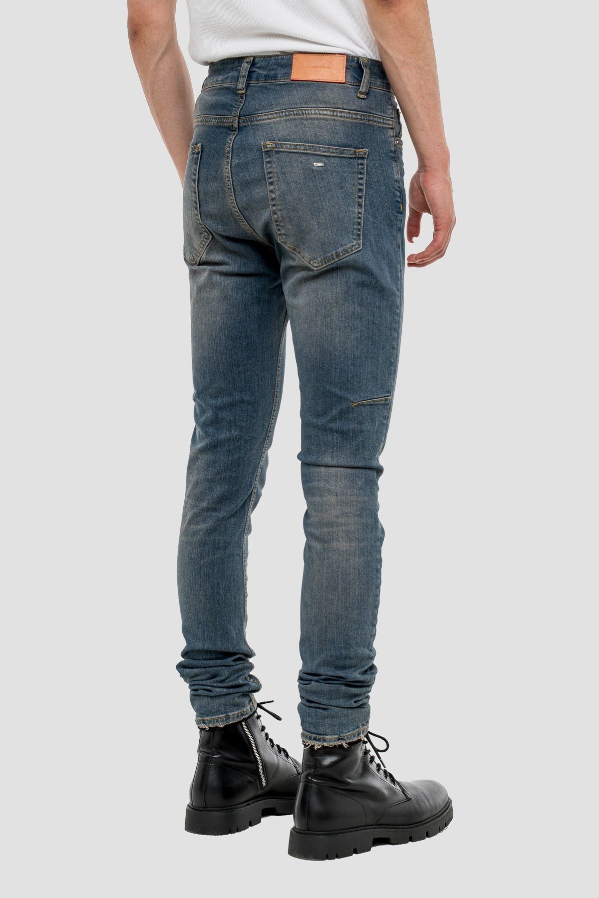 Essential Skinny Jeans in Dark Indigo Denim