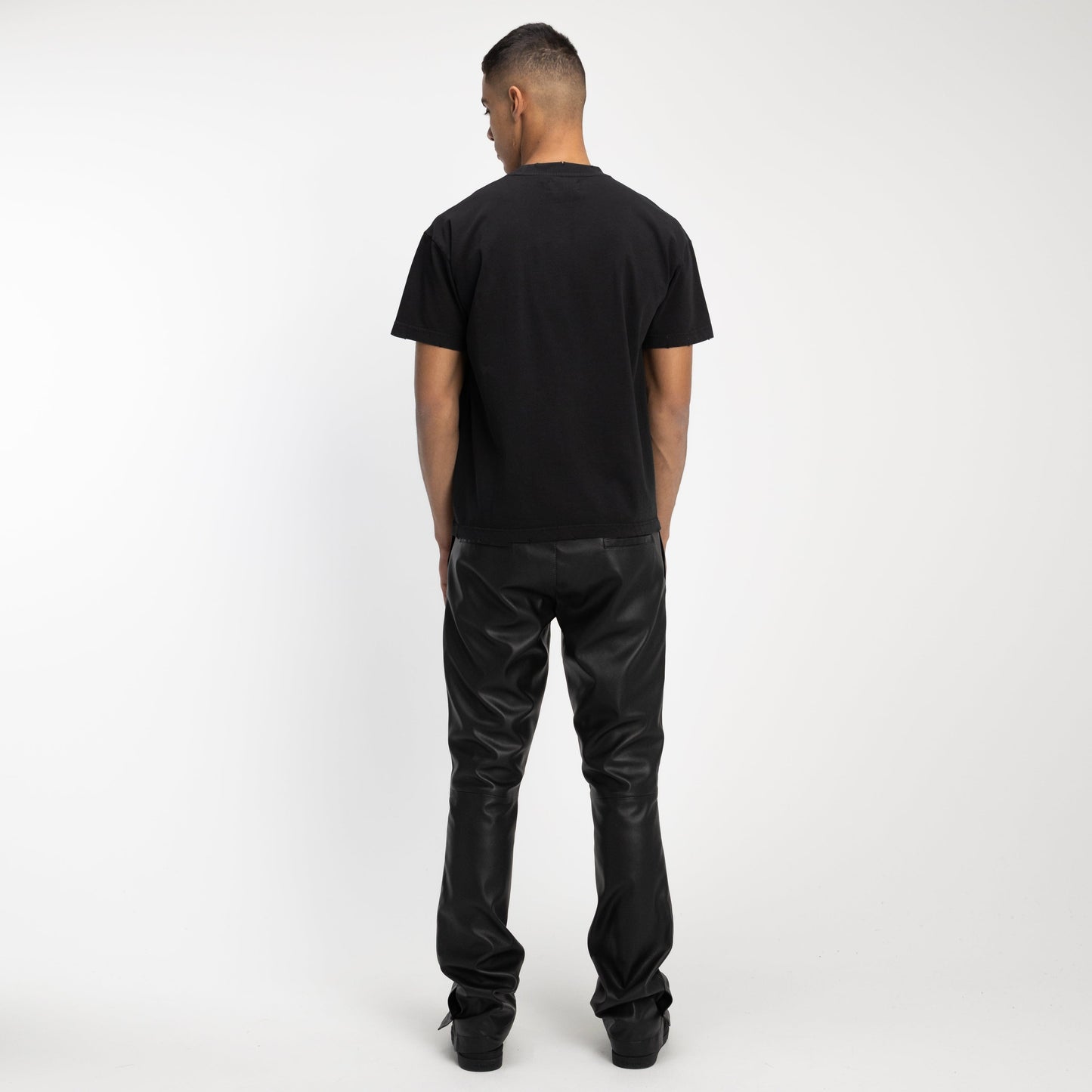Everything Sucks T-Shirt in Perlite Black