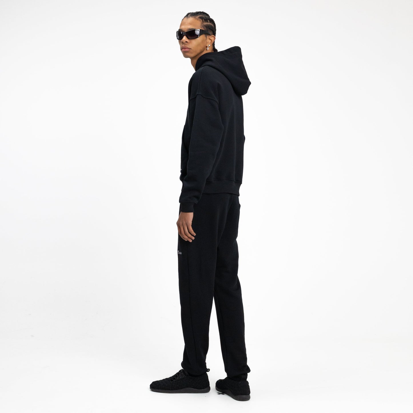 'Flaneur' Signature Hoodie in Black