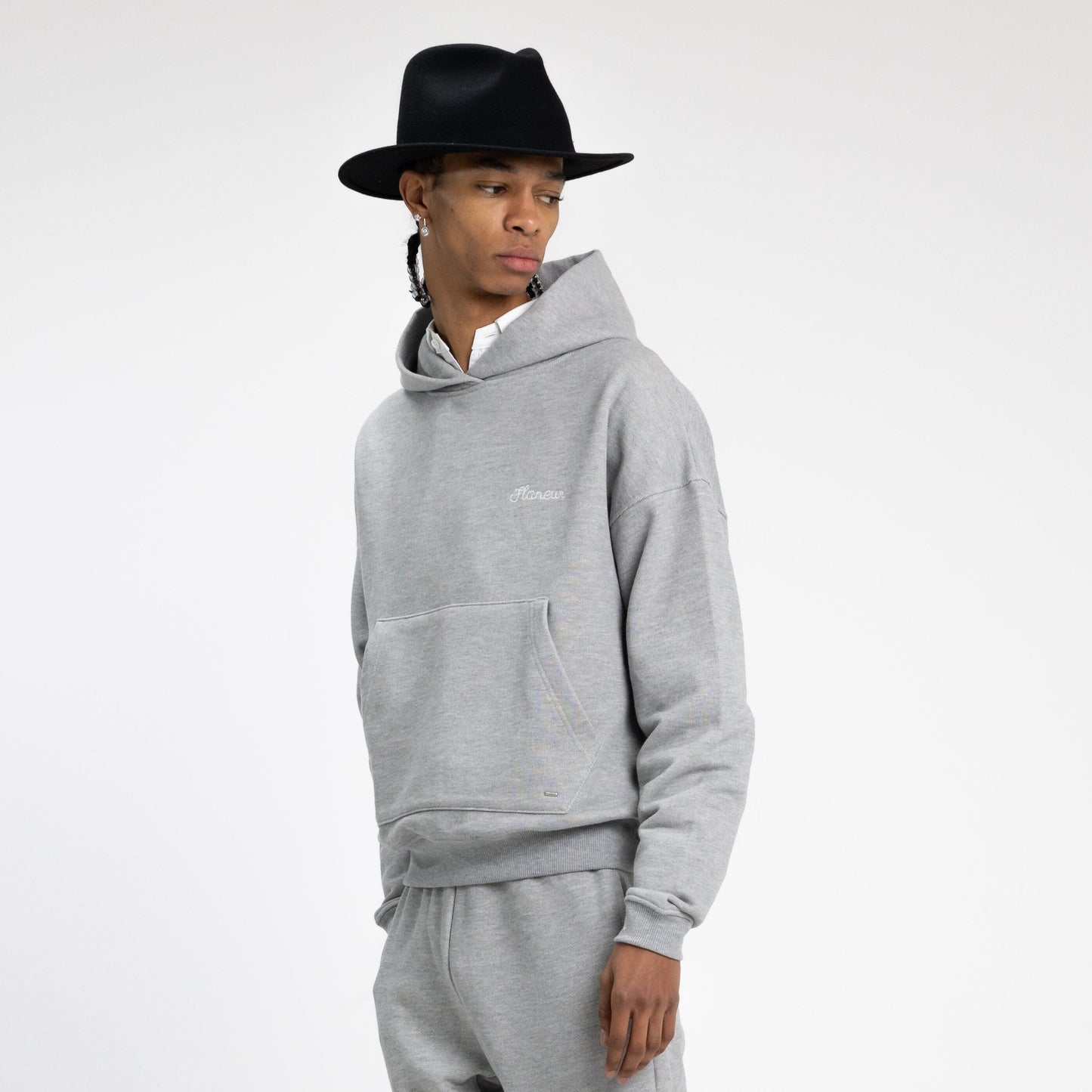 'Flaneur' Signature Sweatpants in Heather Grey