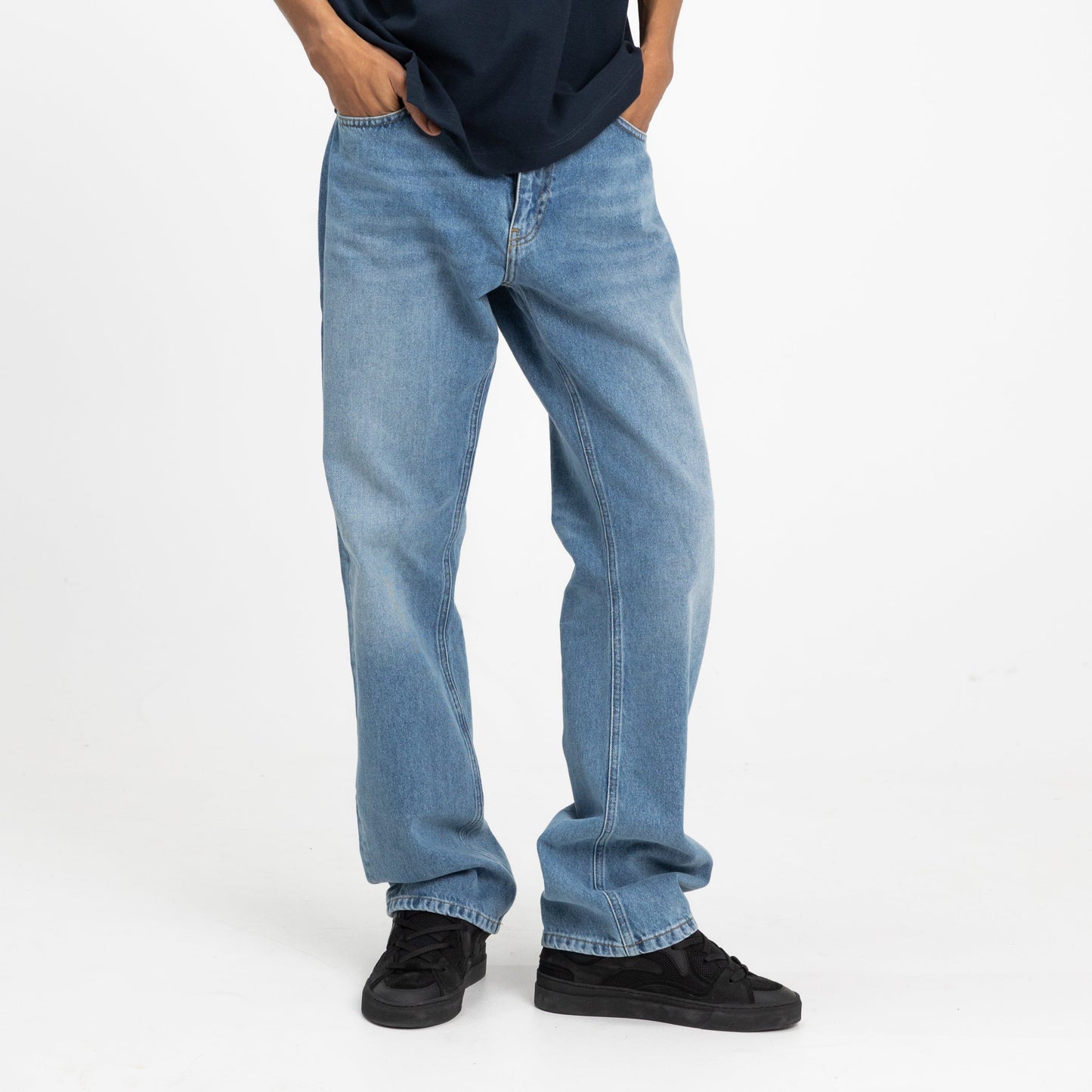Straight Jeans in Blue Denim