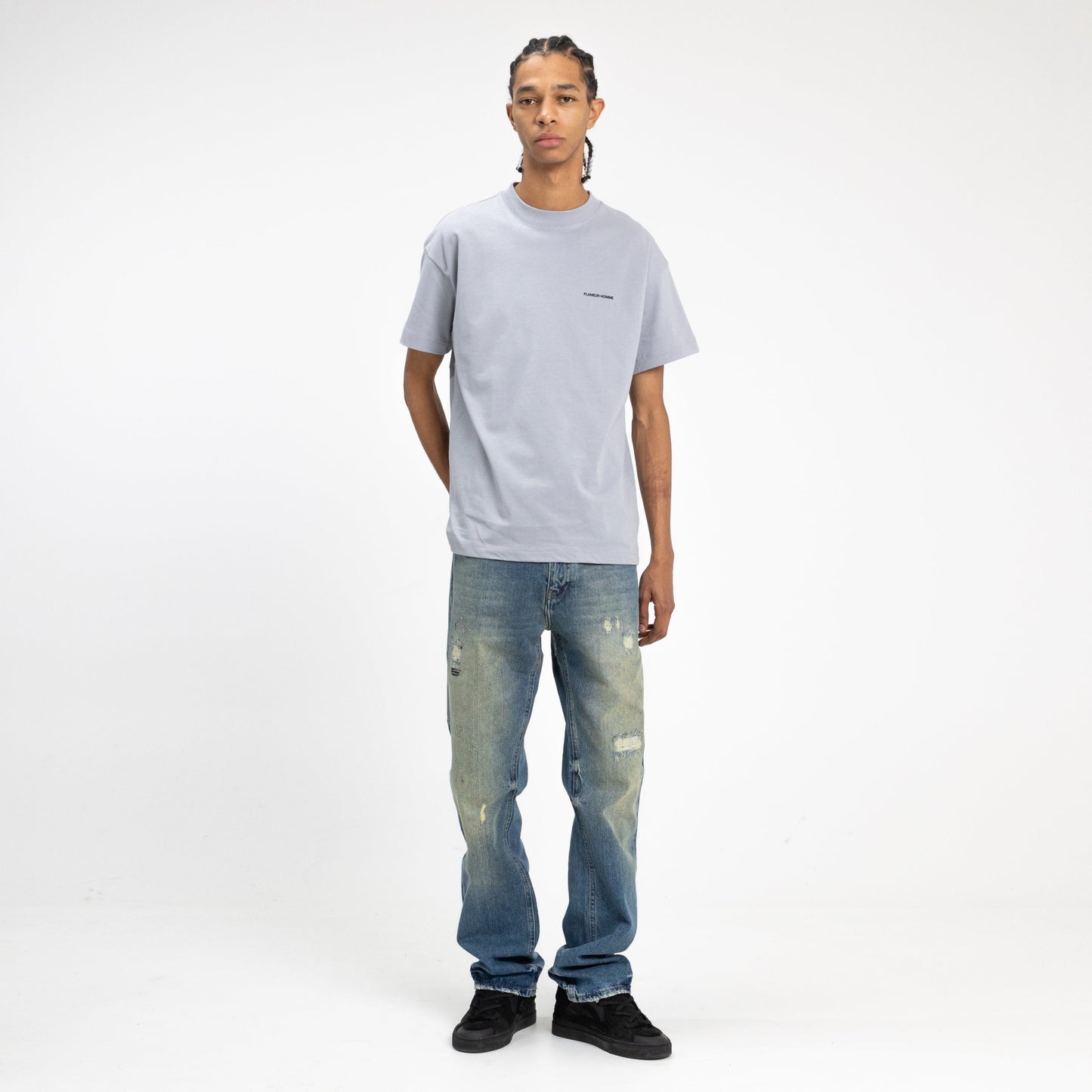 Straight Jeans in Repaired Mojave Denim