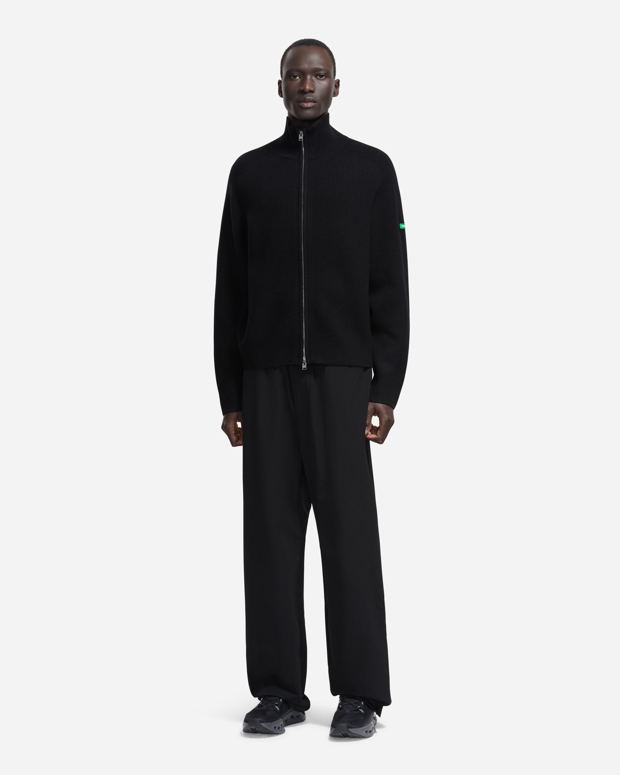 Badge Knit Cardigan | Black – FLÂNEUR