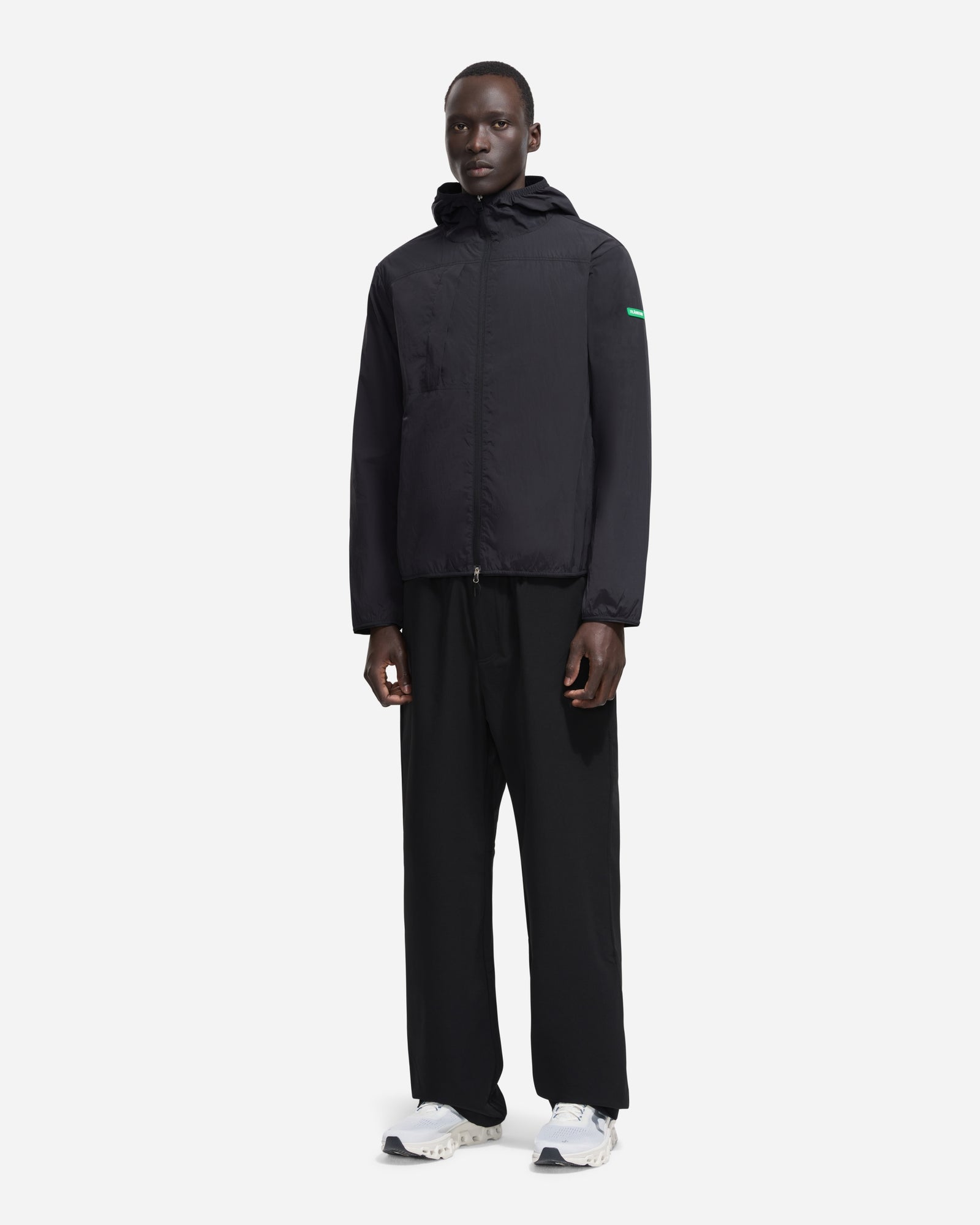 Badge Classic Windbreaker | Black