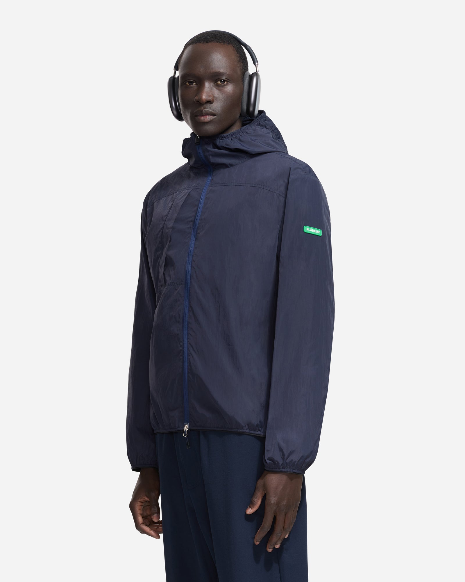 Badge Classic Windbreaker | Navy