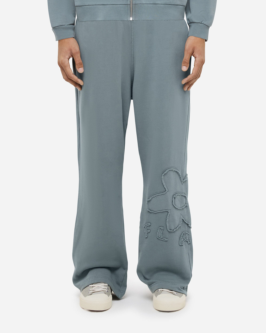 Blossom Patches Sweatpants | Steel Green