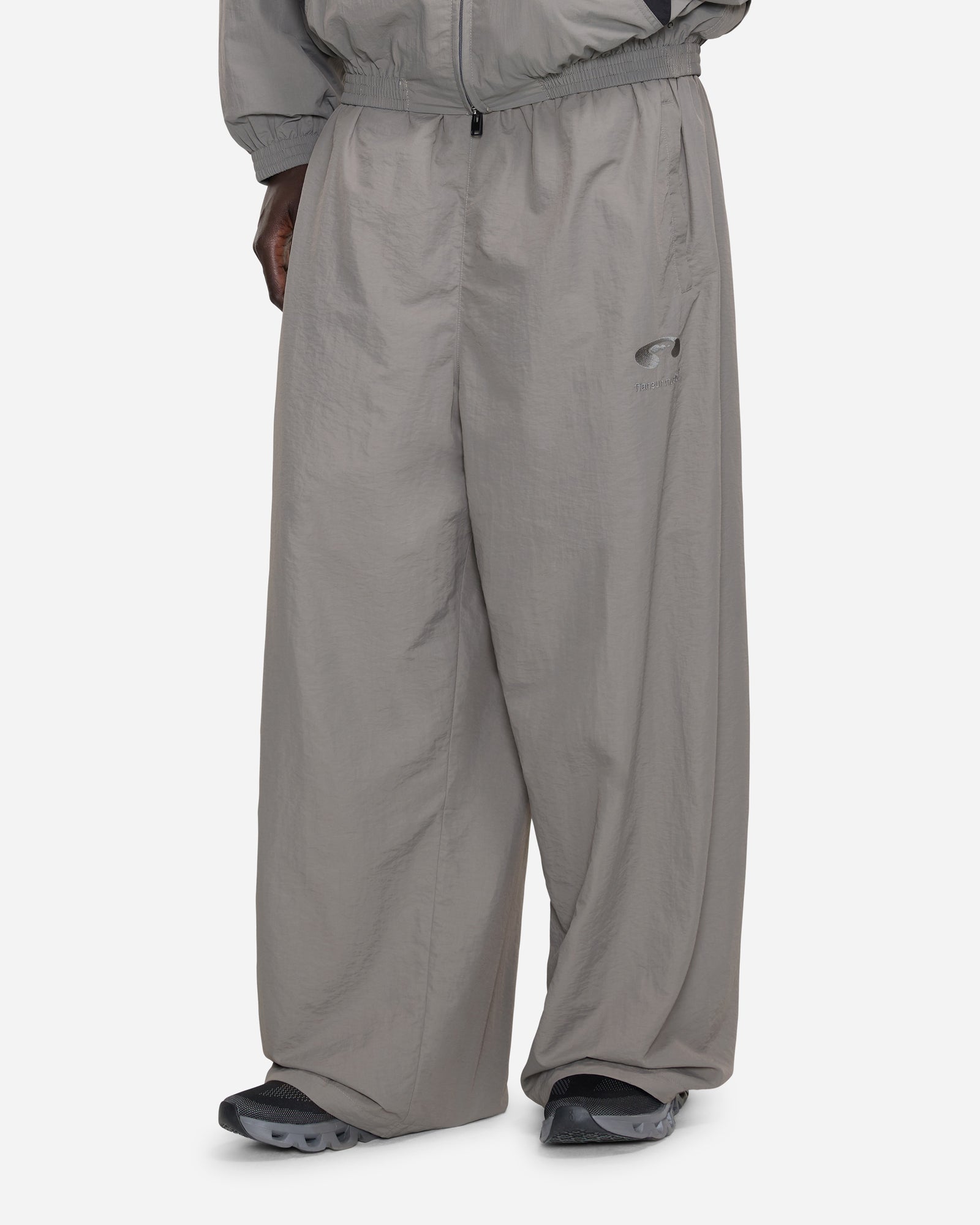 Flâneur Music Oversized Track Pants | Grijs