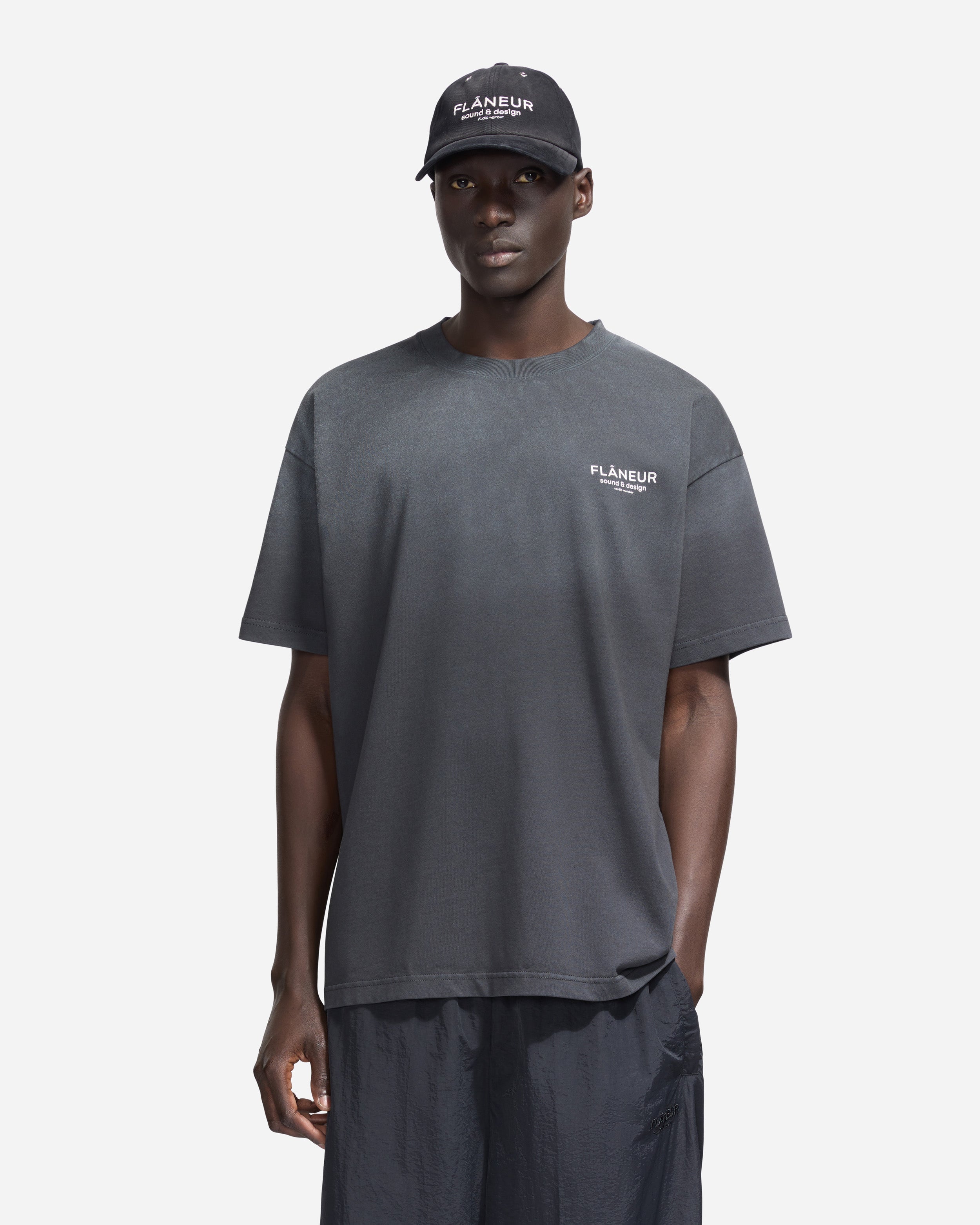 Sound & Design Studio Member T-Shirt | Washed Black – FLÂNEUR
