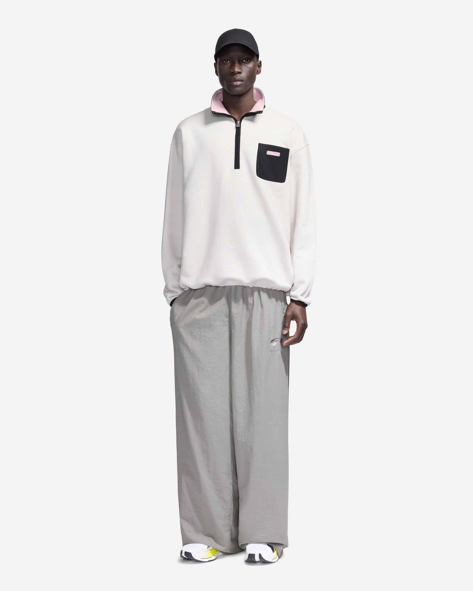 Badge Classic Half Zip Pullover | Grey/Pink