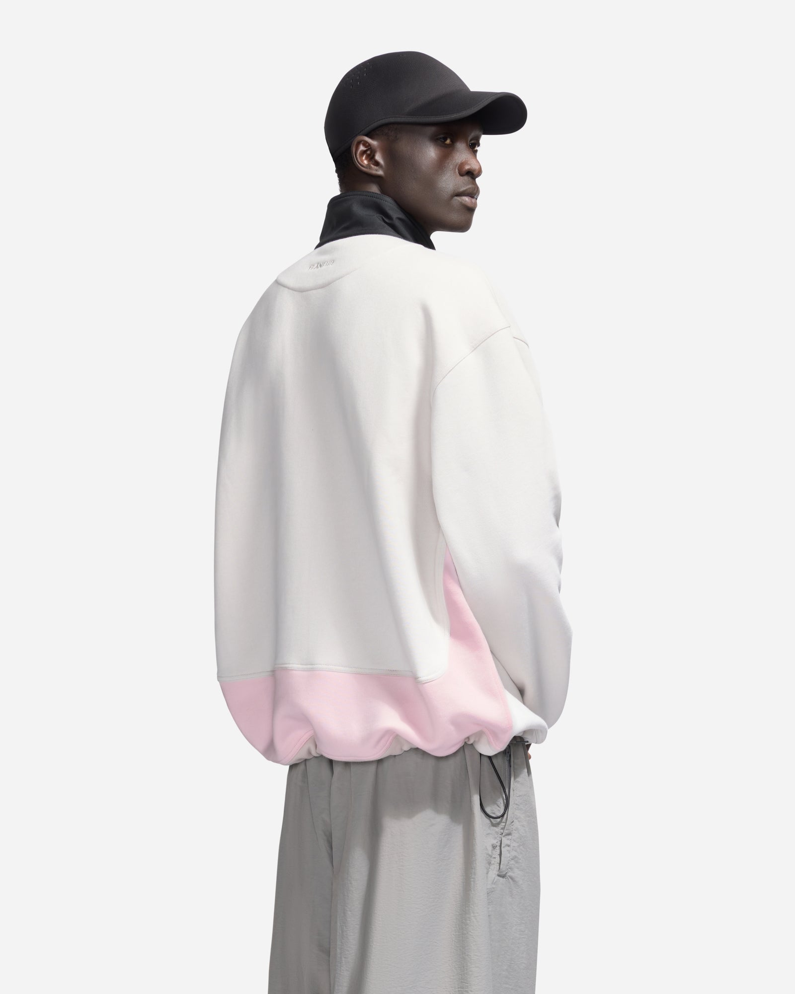 Badge Classic Half Zip Pullover | Grey/Pink