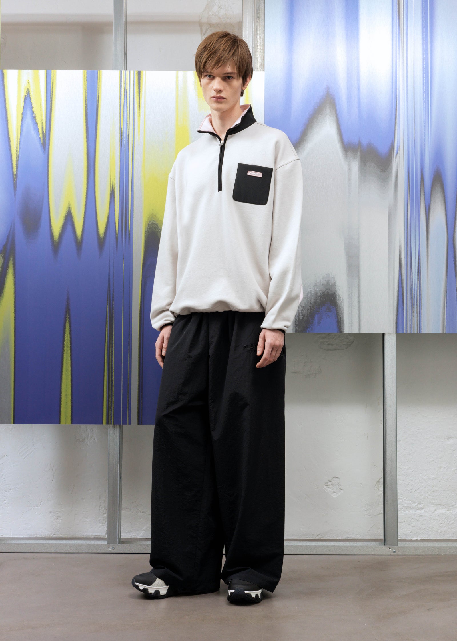 Badge Classic Half Zip Pullover | Grey/Pink
