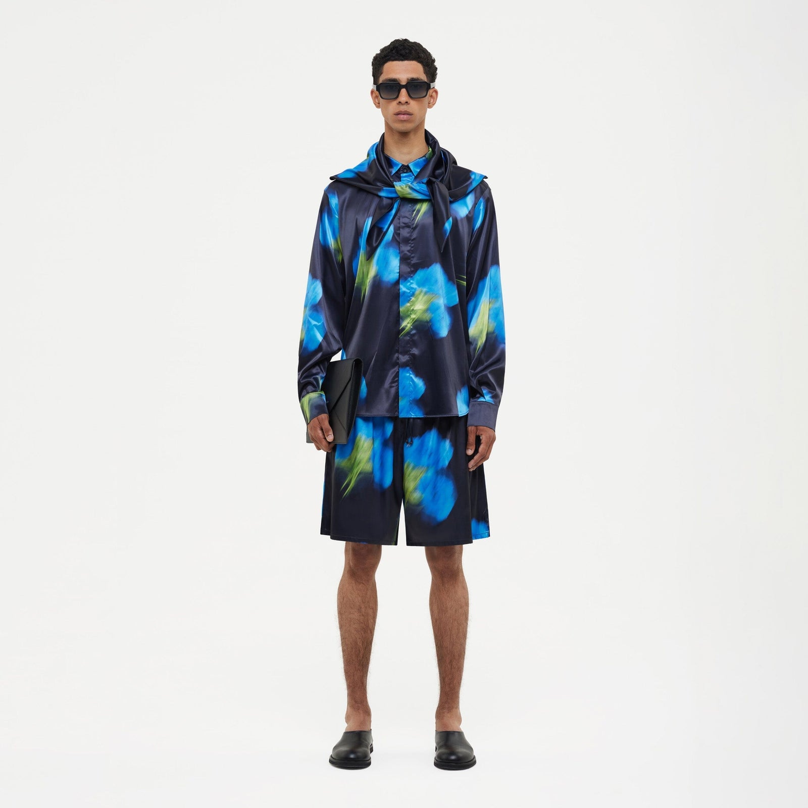 Blurred Flower Hooded Shirt | Black