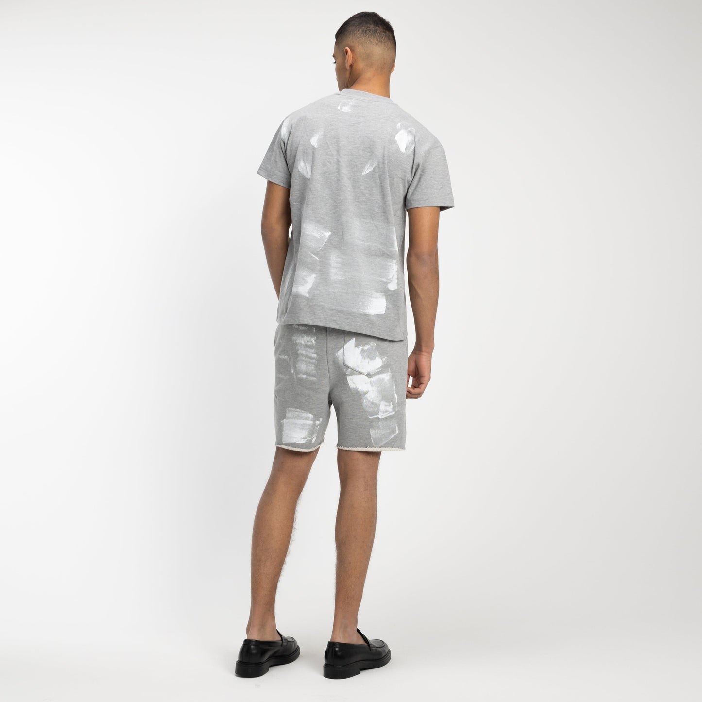 'Atelier' T-Shirt with Paint Stains in Grey