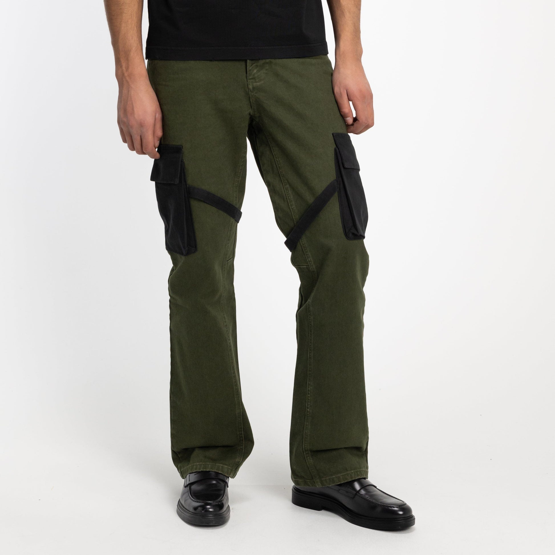 Strap Contrast Cargo Pants in Army Green with Black Pockets